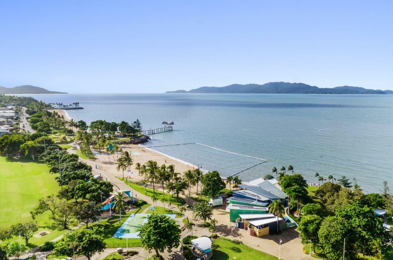 Aquarius On The Beach Townsville Exteriér fotografie
